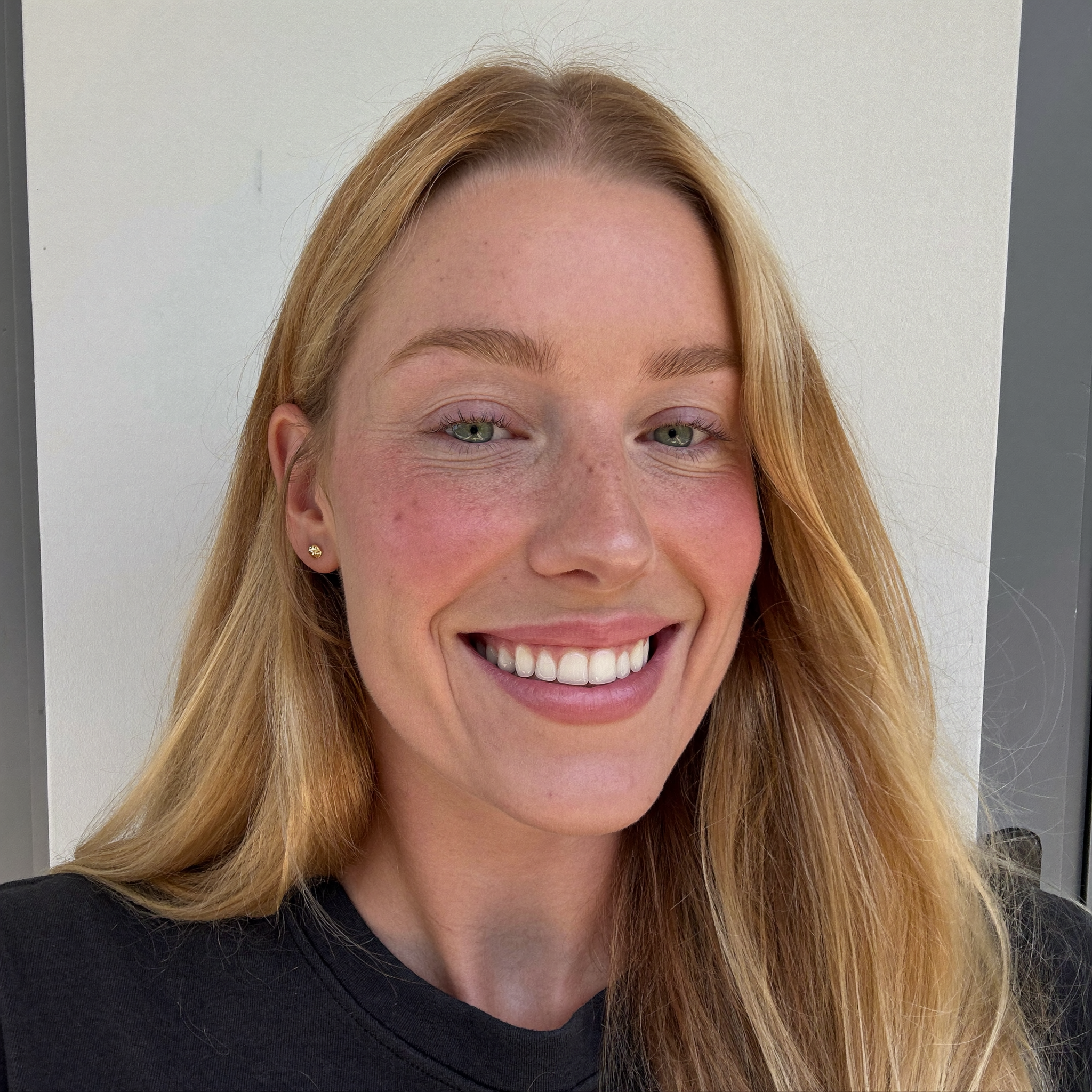 files/Authentic-iPhone-selfie-profile-picture.png